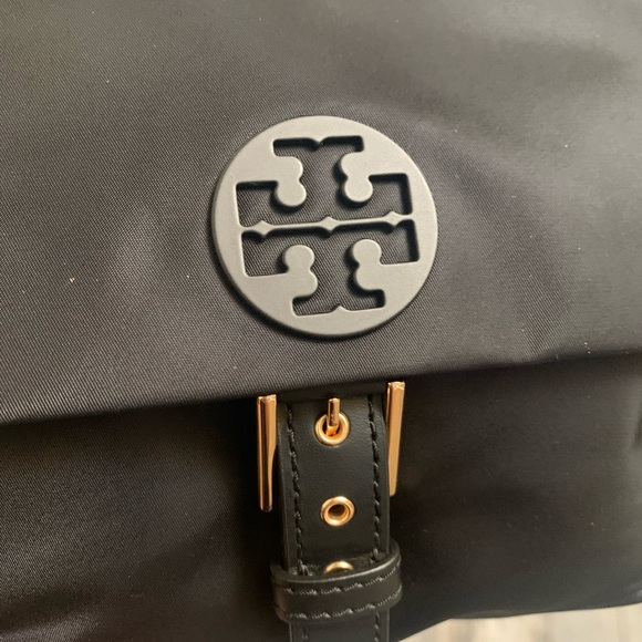 Last one 🖤New Tory Burch crossbody nylon 🖤 - Picture 15 of 15